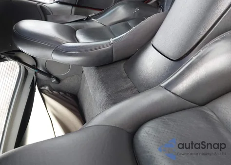 2005 Chevrolet Corvette z USA, uszkodzony, nr VIN 1G1YY24U655104242